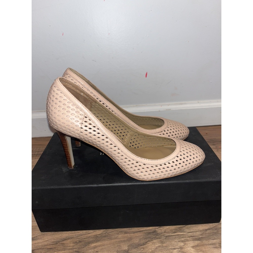 Ann Taylor Perfect Perf Pump sweet biscotti Size 8 High heels Shoes